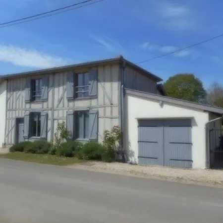 Holiday Rue Du Bois ジフォーモン・シャンポーベール